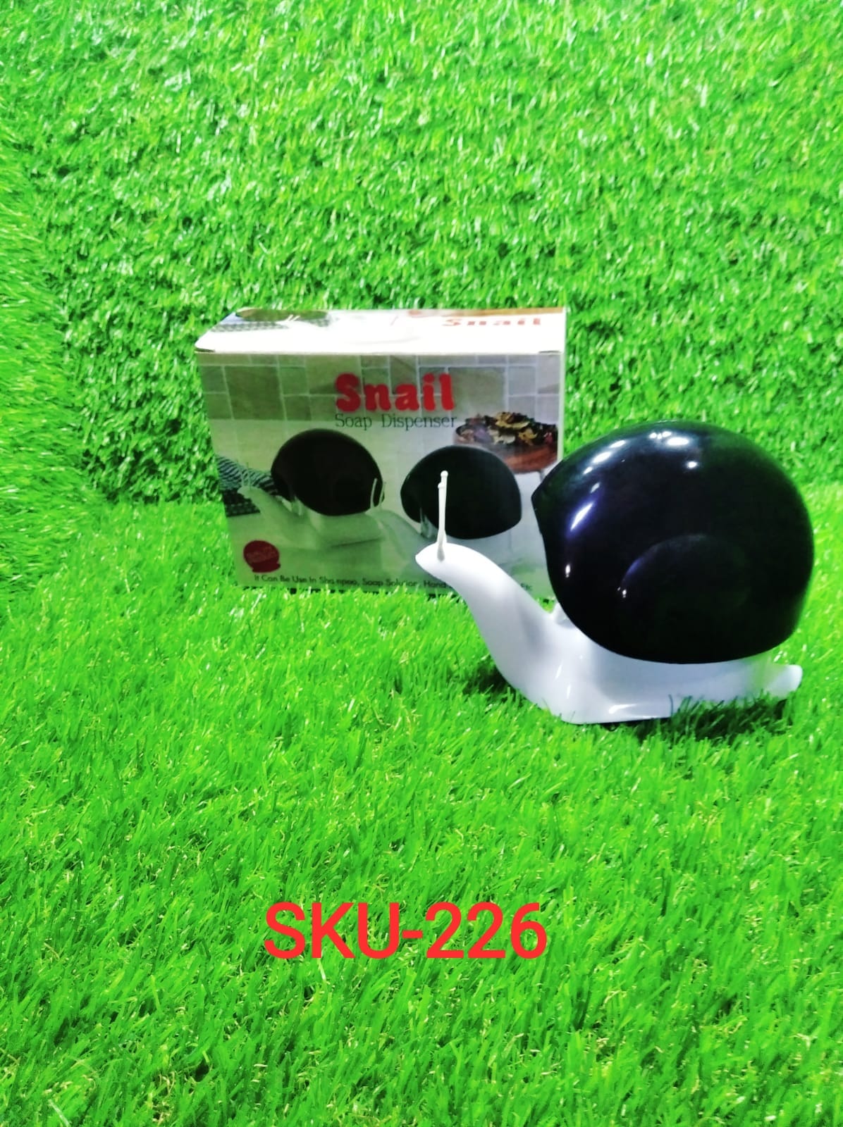 0226 Portable Snail Shape Liquid Soap Dispenser 
