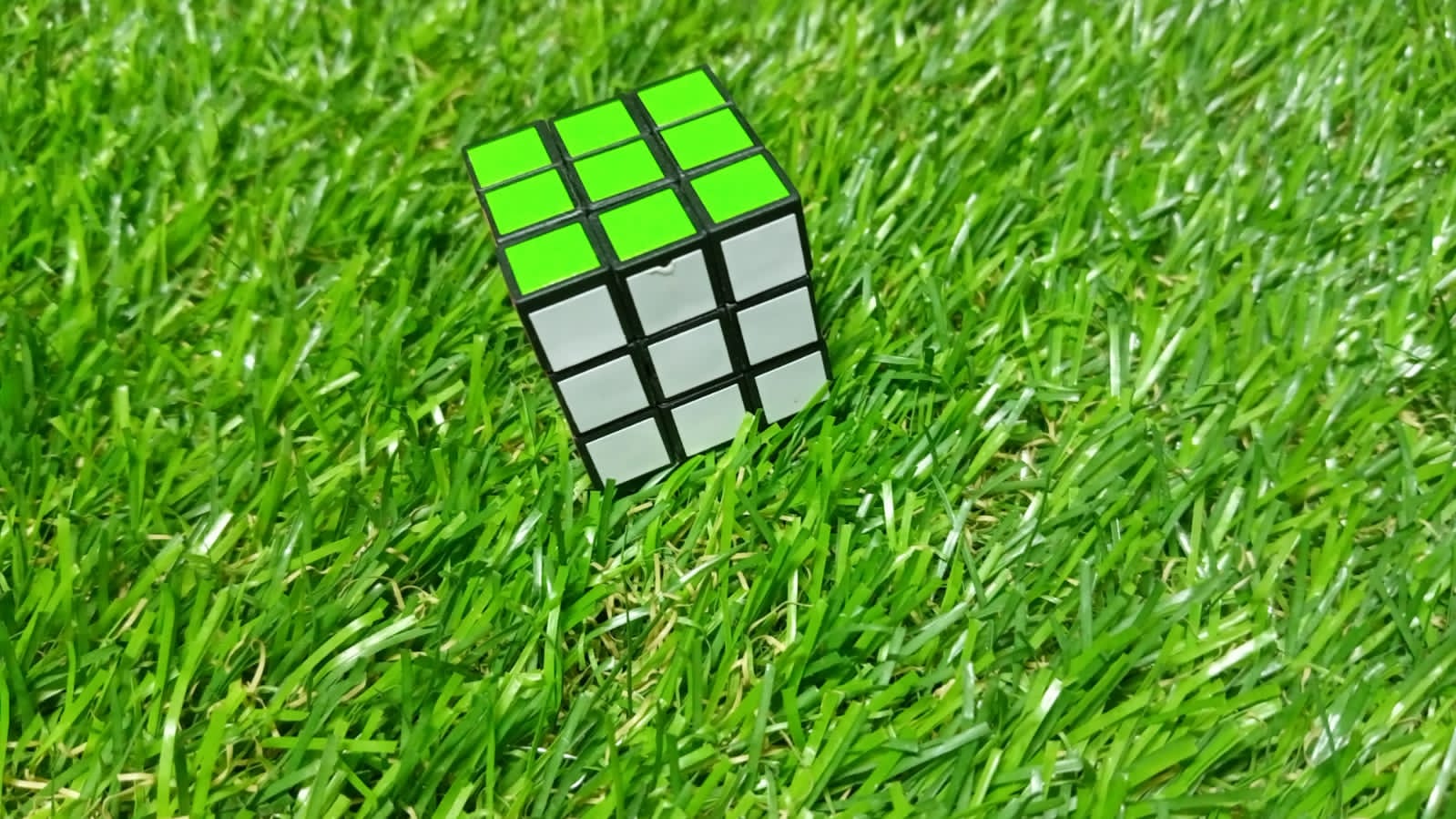 4022 1Pc Mini Cube, Puzzle Game for Boy And Girl, Magic Cube for Birthday Gift Dukandaily