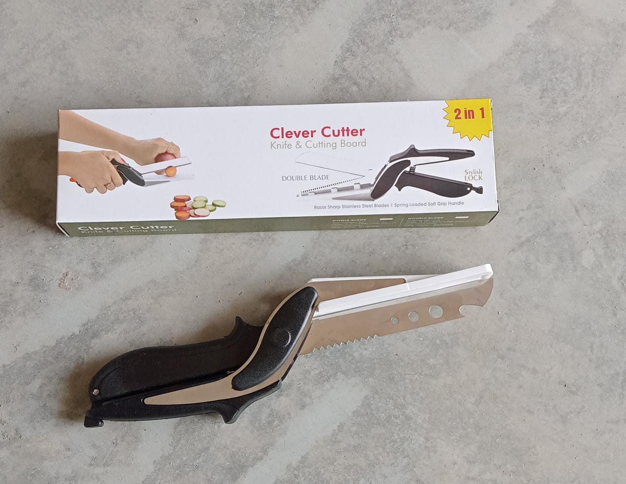 073 Stainless Steel 4 in 1 Clever Cutter, Black